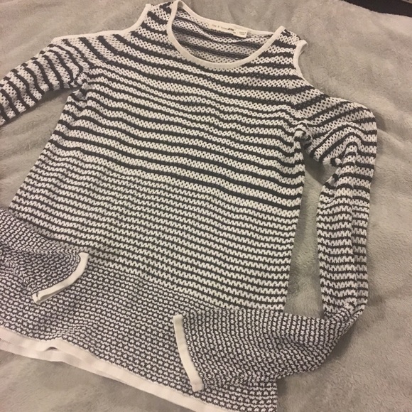Rag & Bone Quin Cold Shoulder Sweater - Picture 3 of 4